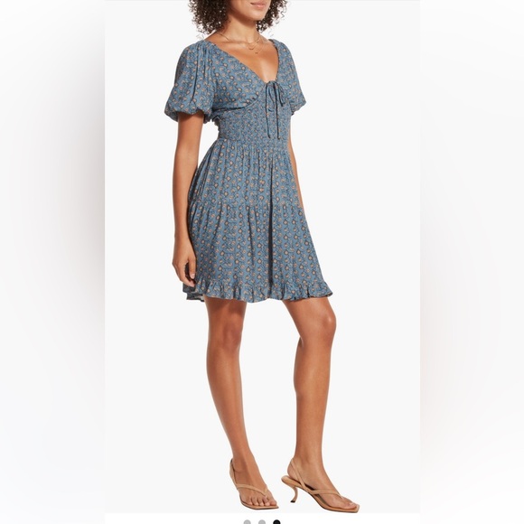 WISHLIST Floral Open Back Tiered Dress/blue size L - Picture 5 of 5